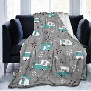 New Cozy Caravan Holiday Throw Blanket